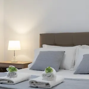 24 Apartament