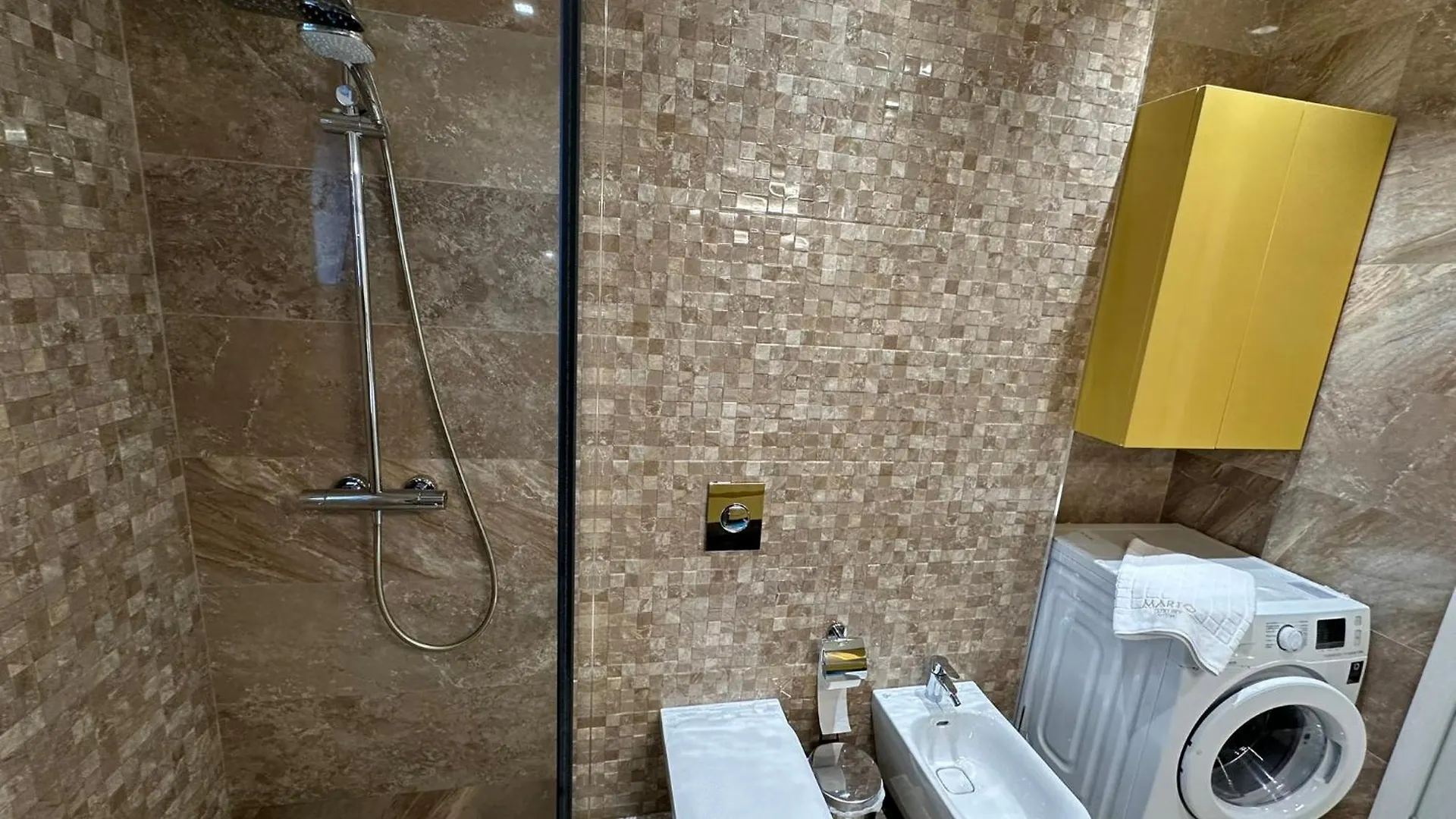 Apartament Hermes Sarandë Appartamento